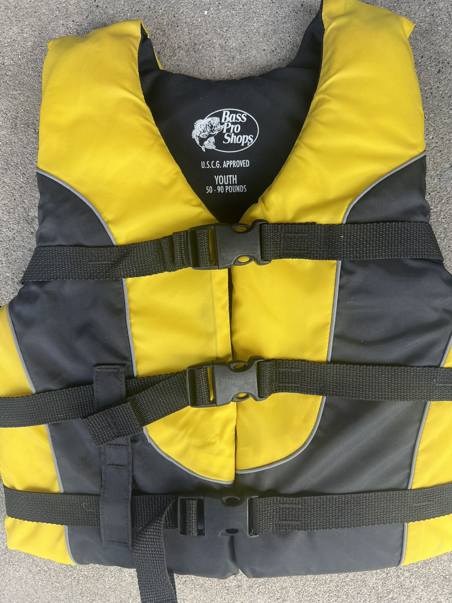 Bass Pro Shop Youth Life Vest