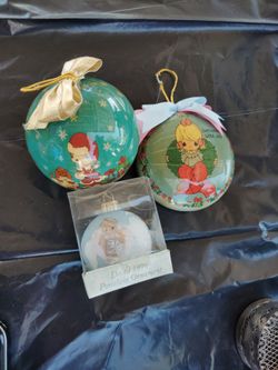 Precious Moments Ornaments Set