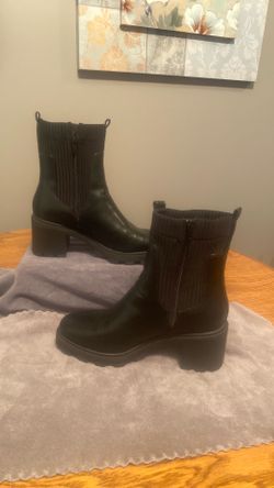 A New Day /Target size 11 black boot