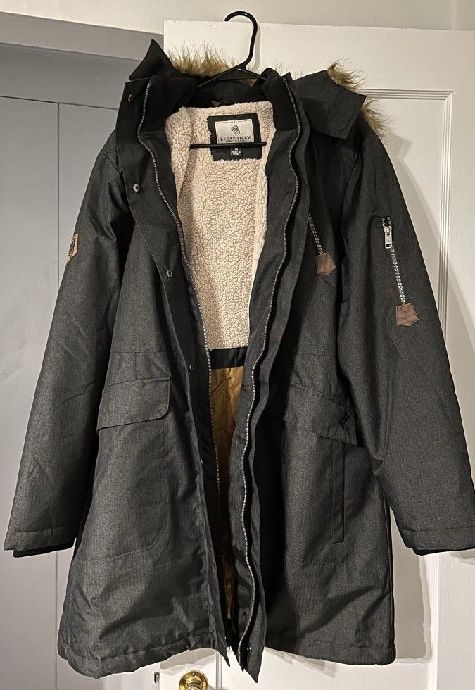 Like New Waterproof Coat. Legendary Whitetails. Women's Anchorage Parka 1x. Includes Free Thermal Deerskin Leather Gloves