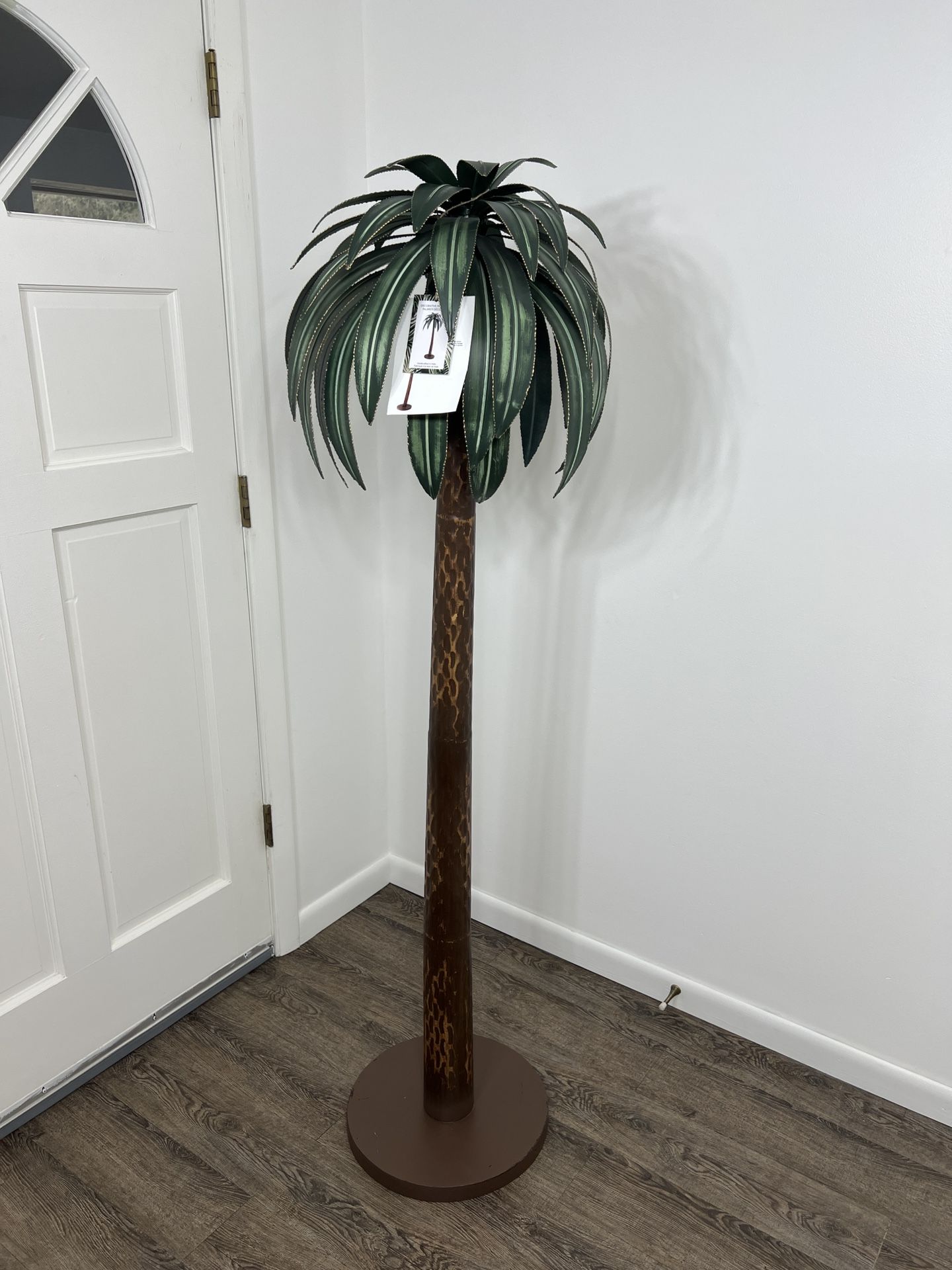 Palm Tree Metal Sculpture New with tag H-67”
