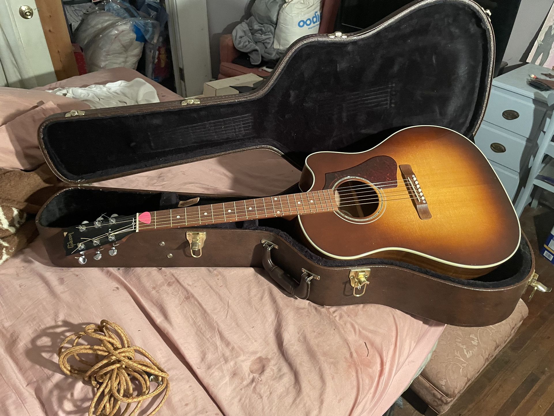 GIBSON J-15 REDUCED! Acoustic/Electric Walnut Guitar