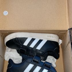 Adidas Size 7 Kids $10
