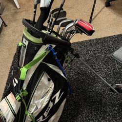 Mens Taylor Made Golf Clubs 