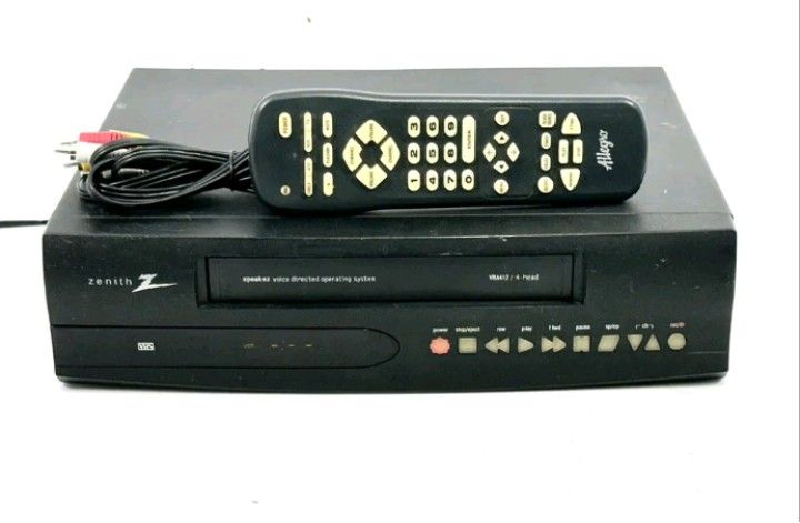 Zenith Video Cassette Recorder VHS Player With Remote