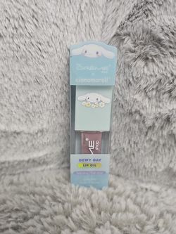 The Crème Shop Cinnamoroll Dewy Day Lip Oil