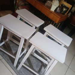 4 NEW SOLID WOOD WHITE STOOLS WITH SILVER TRIM FOOT GUARD 24IN PAID 89EACH SELL50$ ALL4 FIRM TOOO.... 