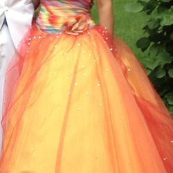 Prom dress size 6 beautiful condition Still Available Get It Now!