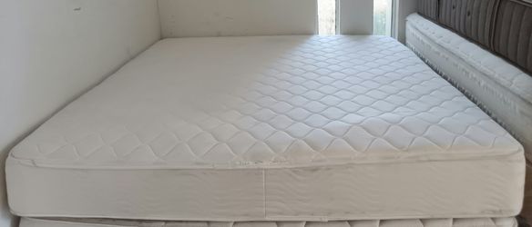 King Size Mattress (Colchón King Size)