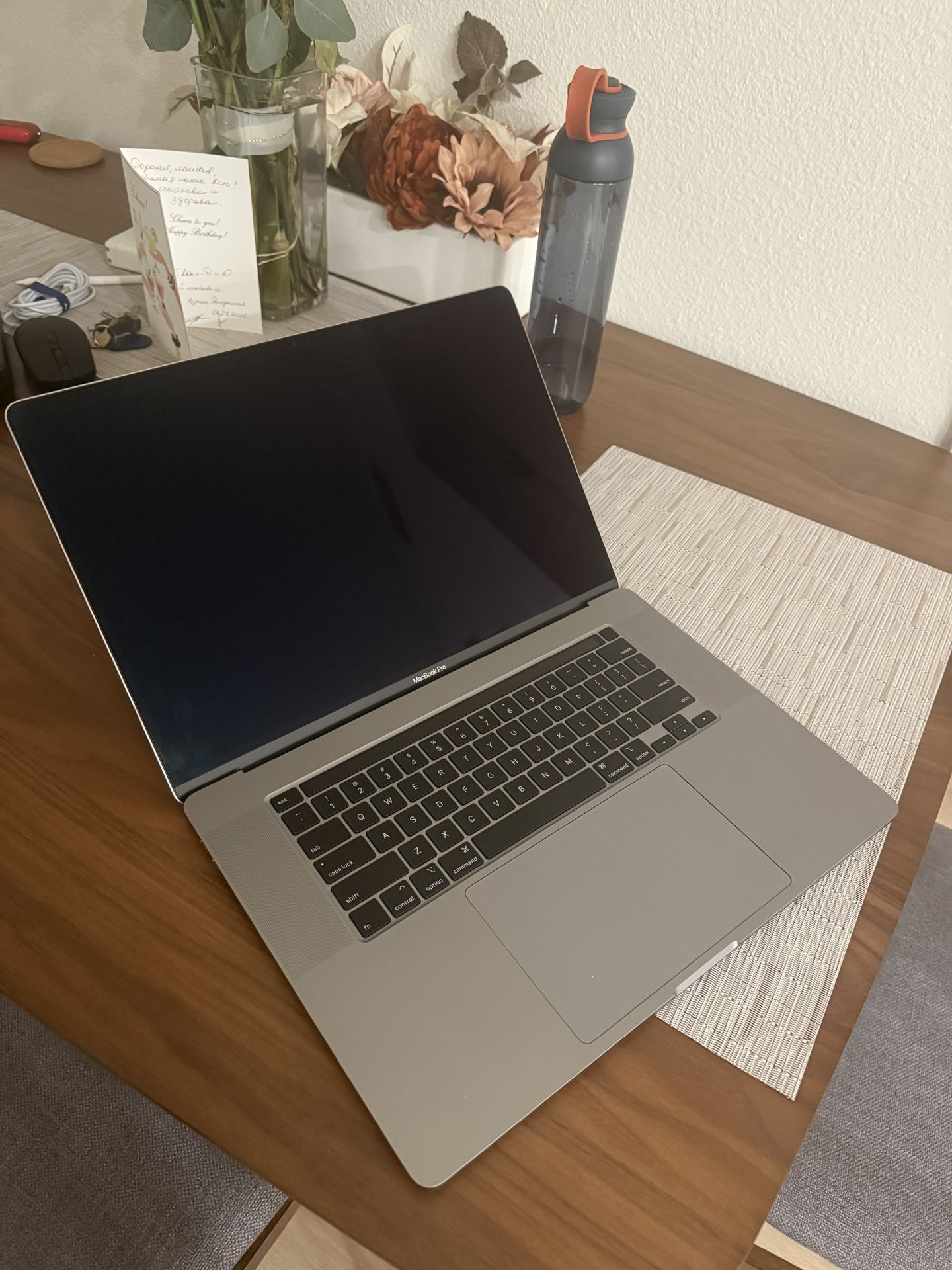 MacBook Pro I9 16”