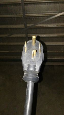 GE 220 plug