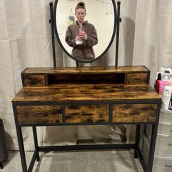 Makeup Vanity W/ Mirror