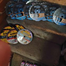 (30)Spider Blades 7 1/4 And (5)DeWalt Blades 71/4