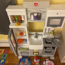 Kids kitchen toy set