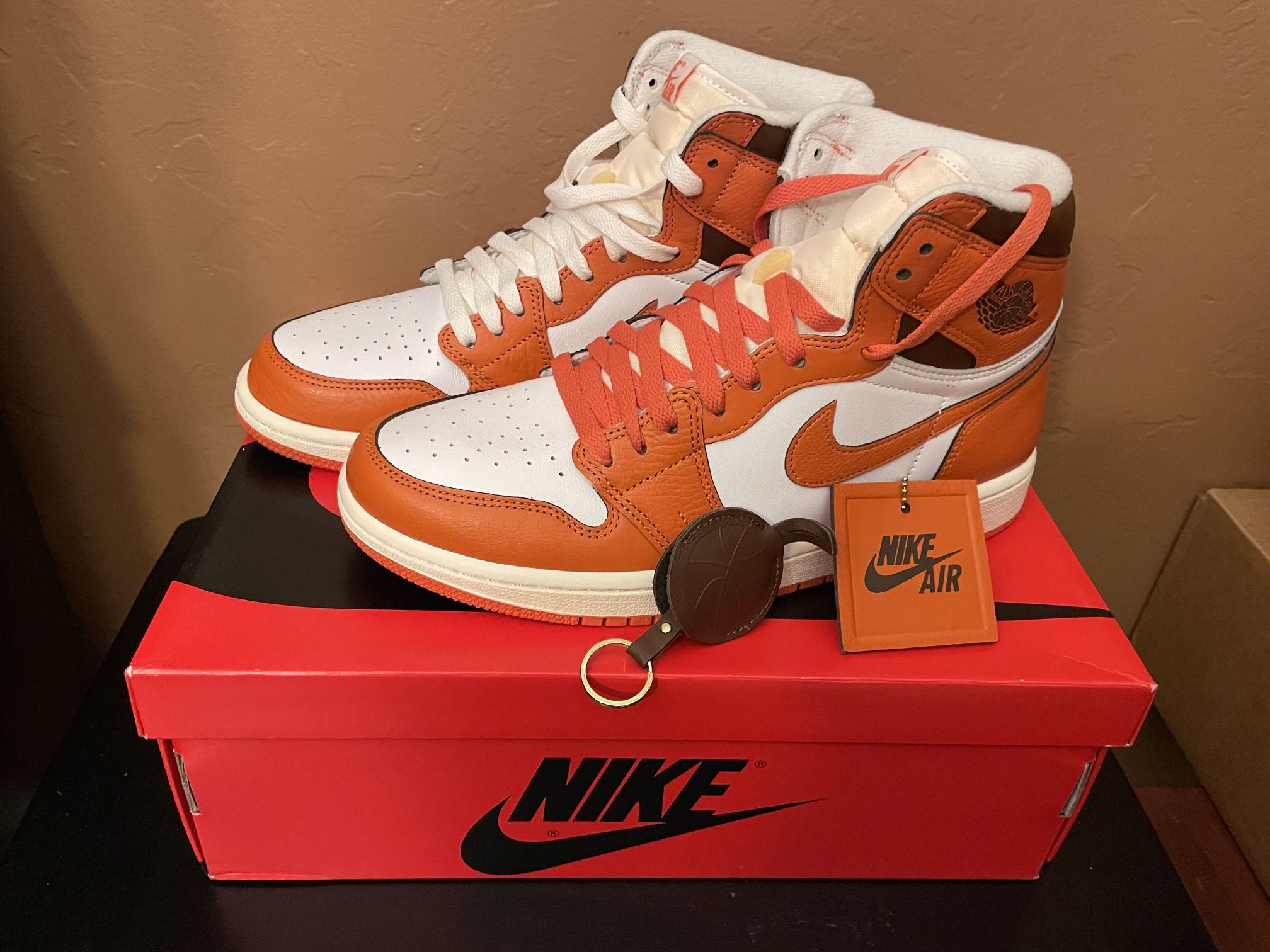 Size 9 Men’s - Nike Air Jordan 1 Retro High Hi OG - Starfish Cacao Wow Shattered Backboard