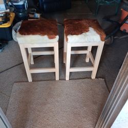 2 Oak Bar Stools