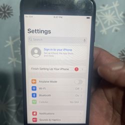 iPhone 7 32gb Unlocked Already. Fully Functional 