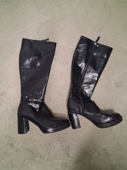 Black Knee-High Platform Boots – Chunky Heel, Square Toe