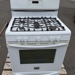 5 Burner Frigidaire Gas Range 