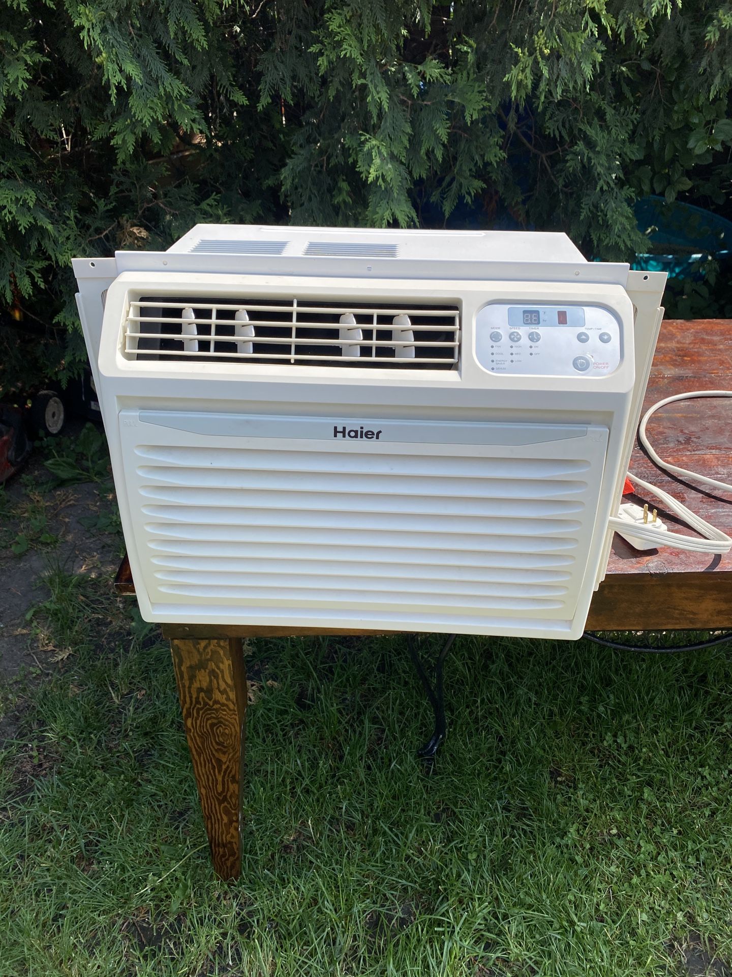 Haier HWR10XC6-T Window Air Conditioner10,000 BYU’s AC