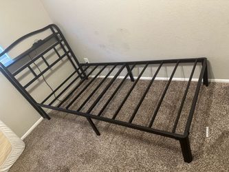 Single projector bed