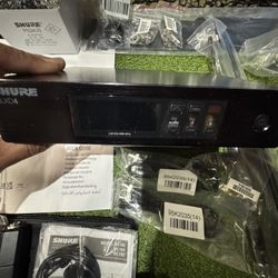 Shure QLXD4 G-50 Wireless Mic Combo