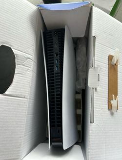 Ps5, gaming console and controller