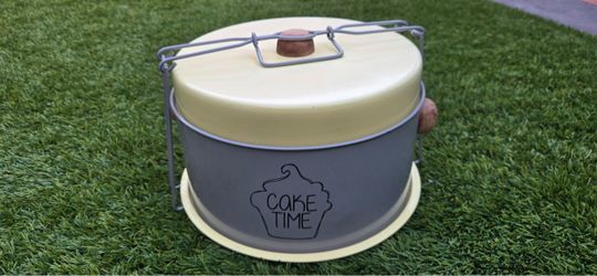 Vintage Metal Cake Time Cake Carrier & Storage Container (Yellow & Gray)