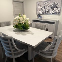 Dining table with 6 chairs