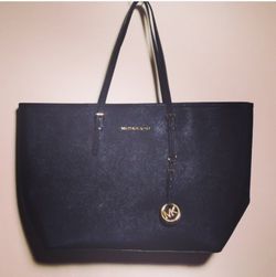 Authentic Michael Kors Bags