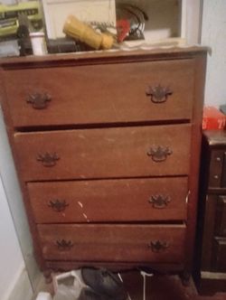 Antique Chest Of Drawers 