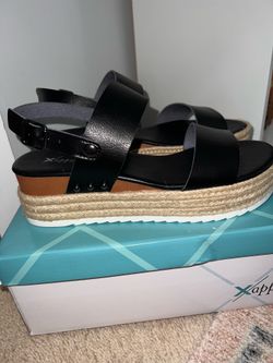 Xapped Sandals