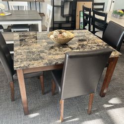 5pc Dining Table Set W/bench 