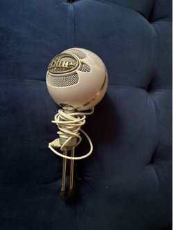 Logitech Bkue Snowball Microphone