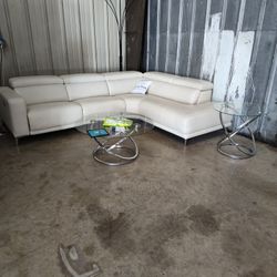 Recliner Sectional Leather an 3 tables 