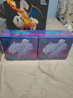 Pokémon Center Journey Together ETB