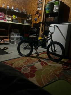 Clean black and chrome 20 inch gt slammer