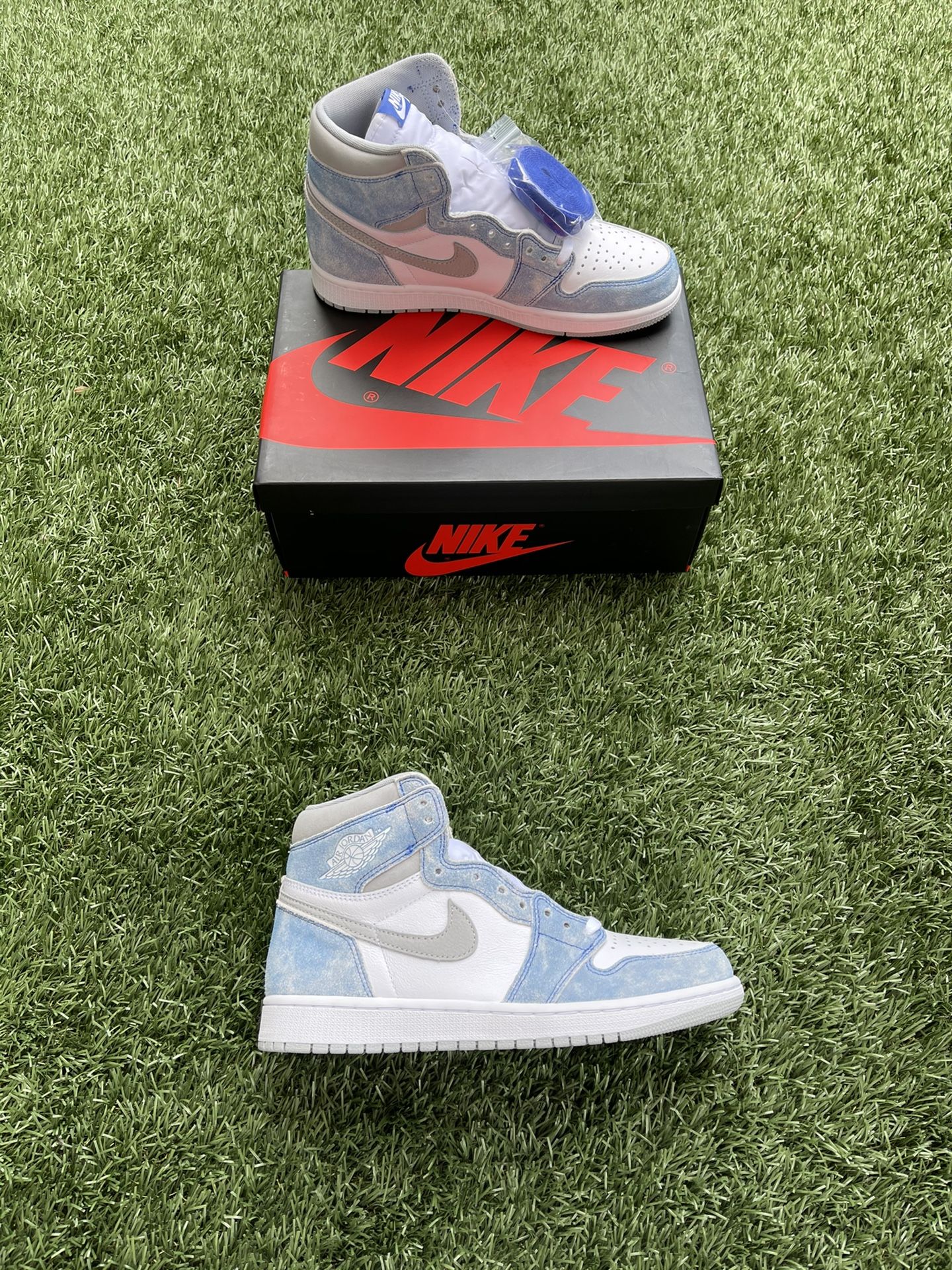 Air Jordan 1 Hyper Royal 9.5
