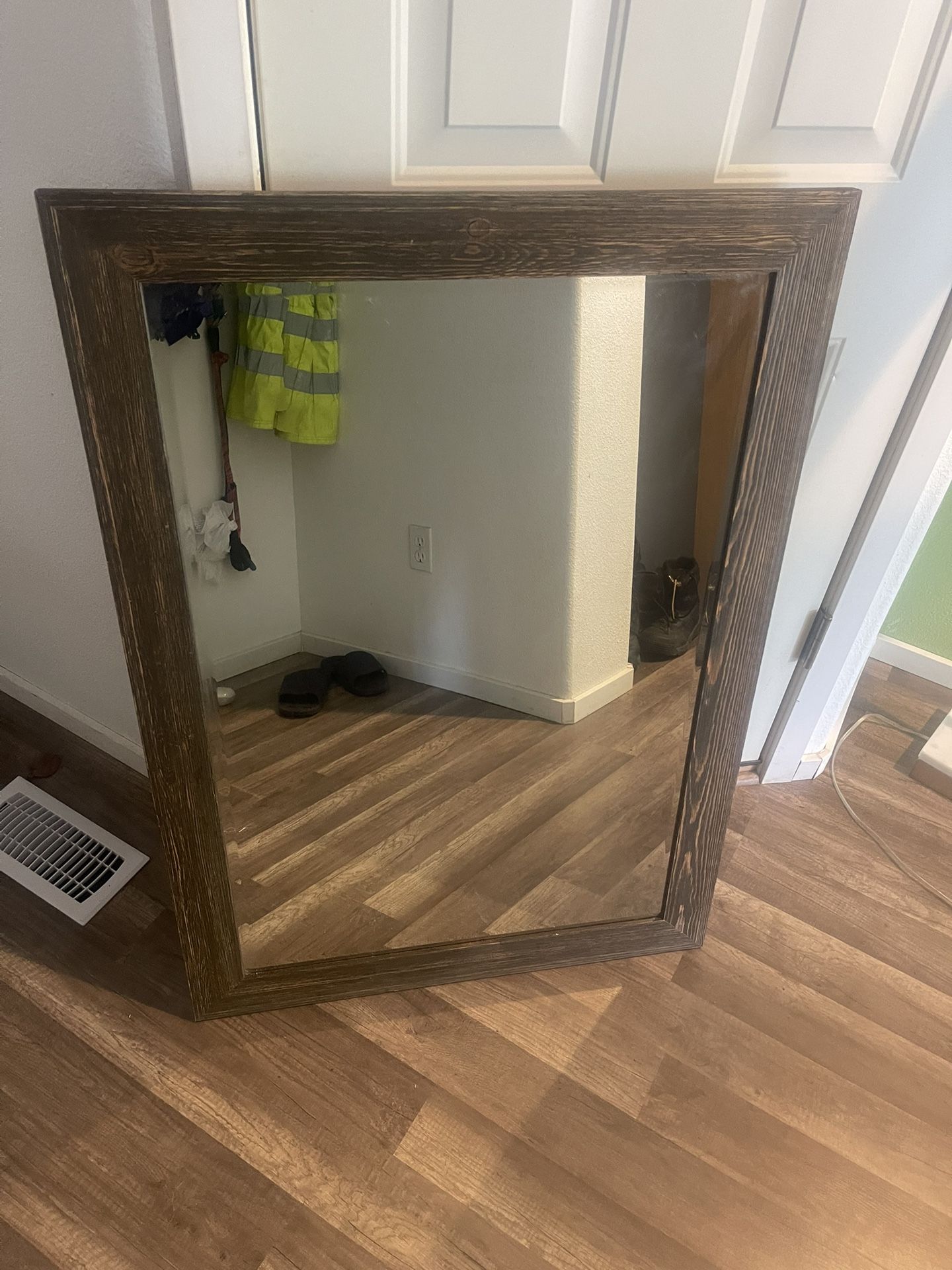 Beautiful Farmhouse Mirror