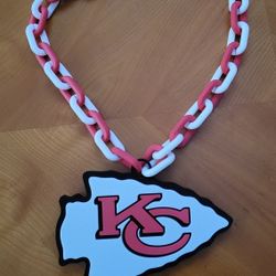 
Sports oversized chain and Pendant 