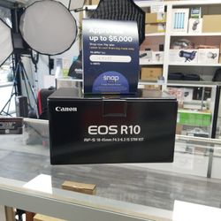Canon R10 With 18-45mm