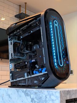 Aurora R15 Gaming PC – i7-13700KF | RTX 3070 | 32GB DDR5