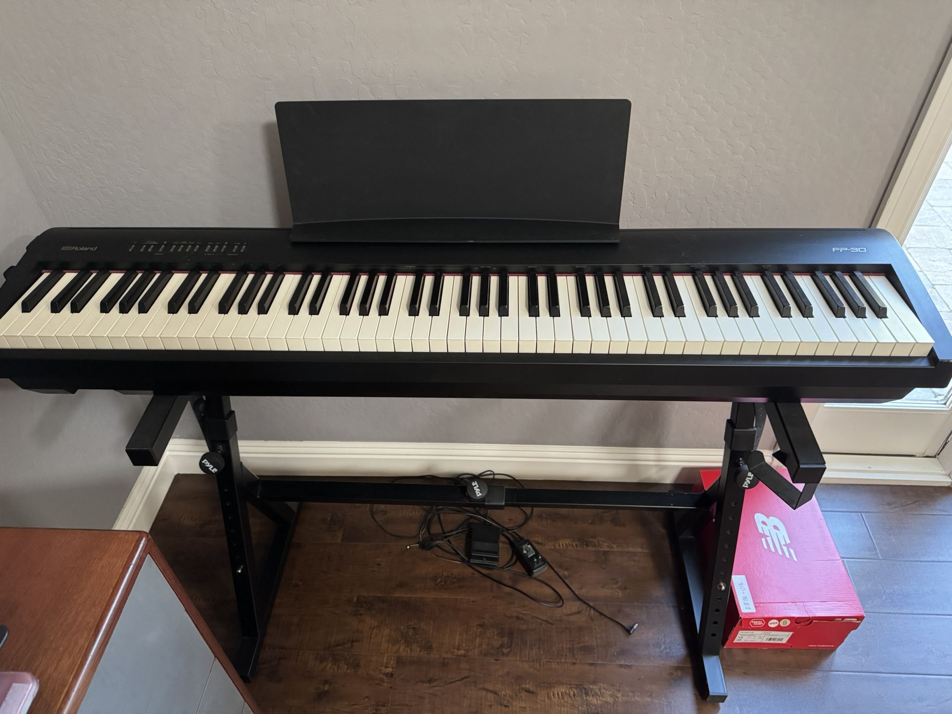 Roland FP-30