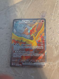Team Rocket's Moltres ex Pokémon Card 220 HP
