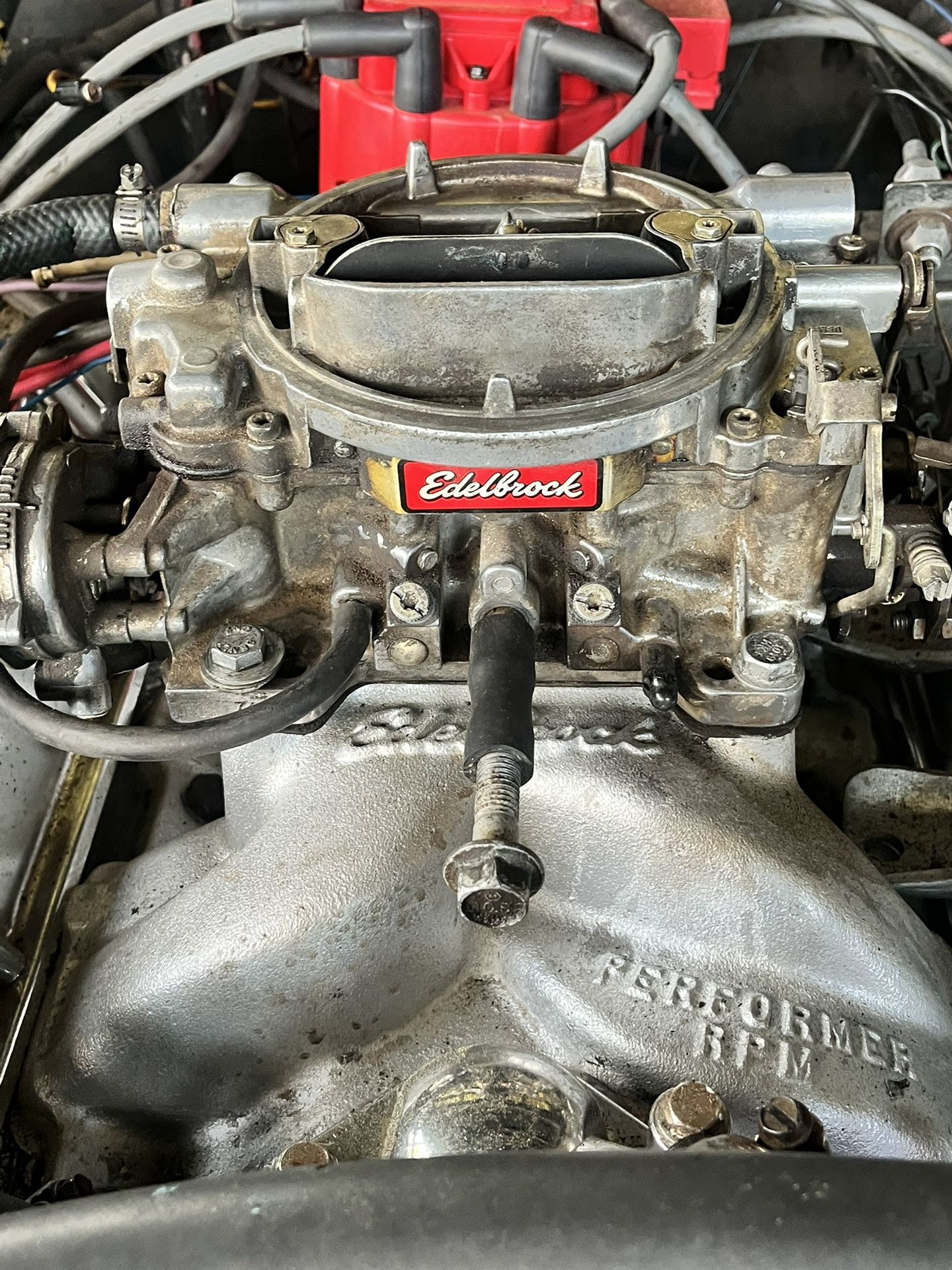 Edelbrock carburetor