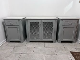 Custom 3-Piece Bathroom Vanity Set w Granite Countertops