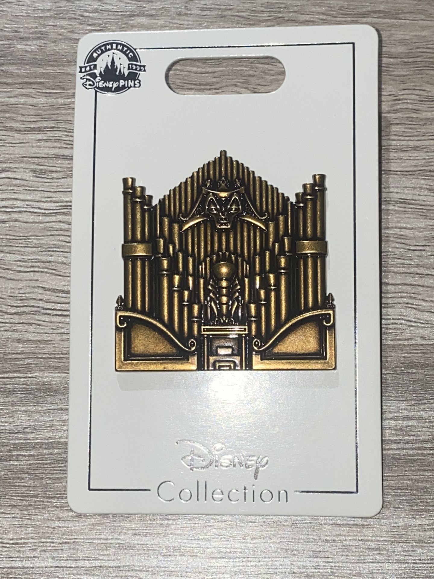 New Disney Parks Pin Organ Pipe Piano