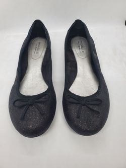 Michelle D Black Sparkle Jacey Ballet Flat Size 7.5 M shoes round toe bow Women

Size 7.5M
Slip on flats, round toe

Excellent condition,  worn once, 
