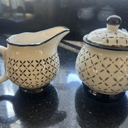 Creamer And Sugar Set