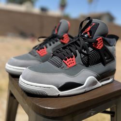 Jordan 4 Retro “Infrared”  Size 13 USED 